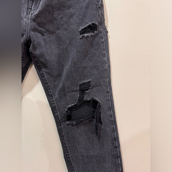 Refuge - Dark Grey Distressed Mom Jeans - Size 7 - Picture 4 of 9